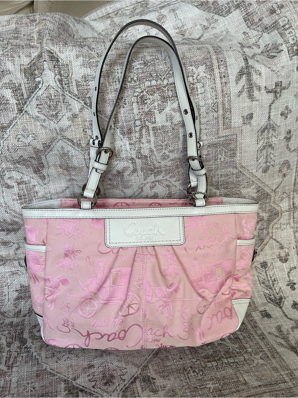 Coach Rare Y2K 2000’s Baby Pink Carriage Shoulder Tote with White Trim - Picture 15 of 16